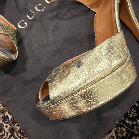 Gucci Gold Lamé platform sandals - Picture 7 of 8